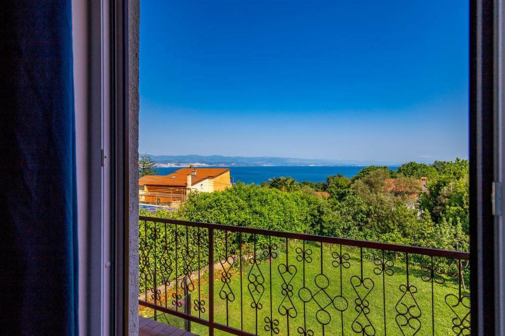 Apartment Roza, Sea View, Free Parking Ичичи Экстерьер фото