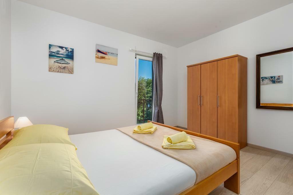 Apartment Roza, Sea View, Free Parking Ичичи Экстерьер фото